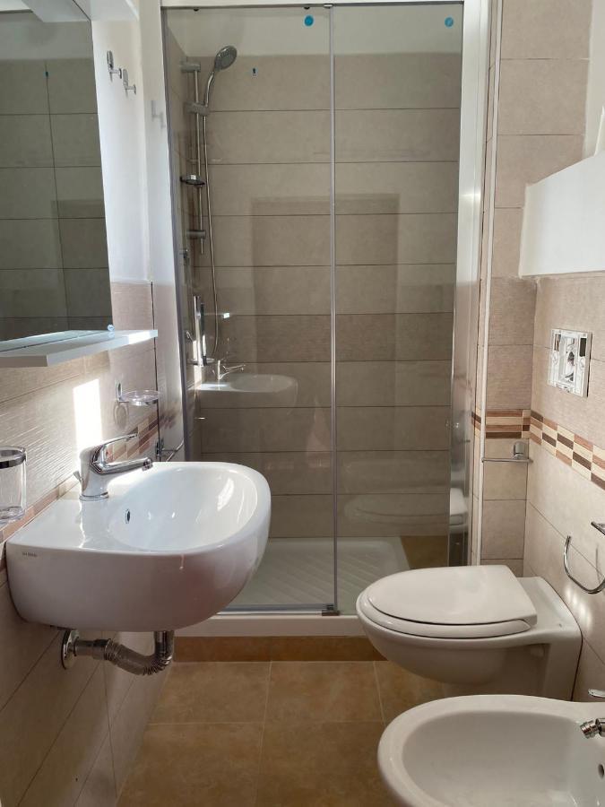 Liberta 176 Appartement Bari Buitenkant foto